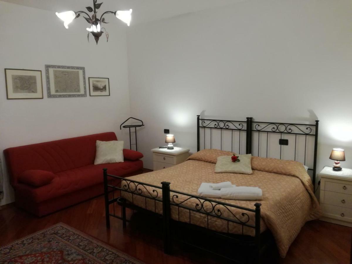 Bed and Breakfast Ai Tre Portoni Trient Exterior foto