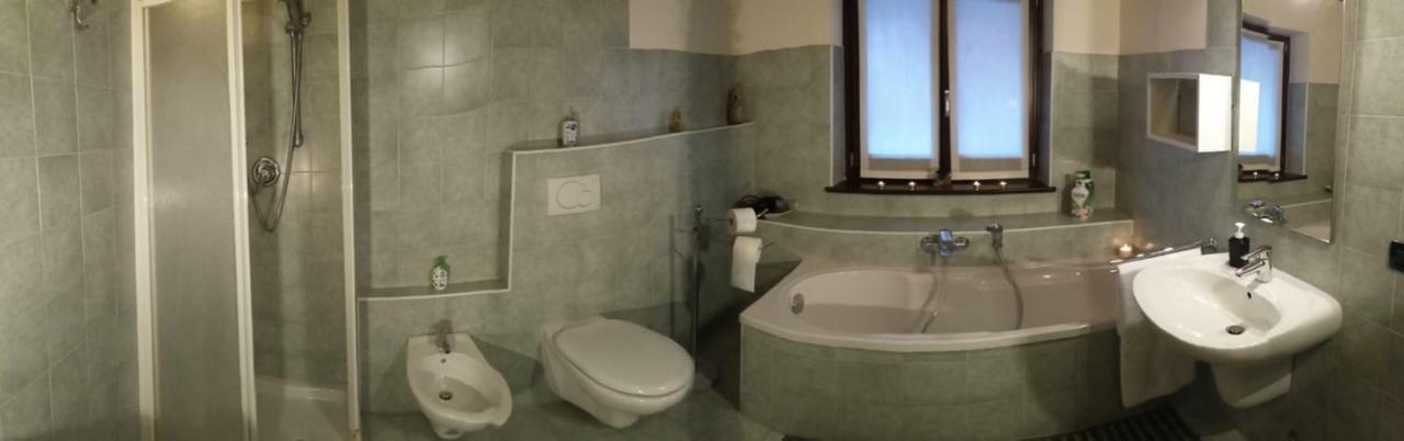 Bed and Breakfast Ai Tre Portoni Trient Exterior foto