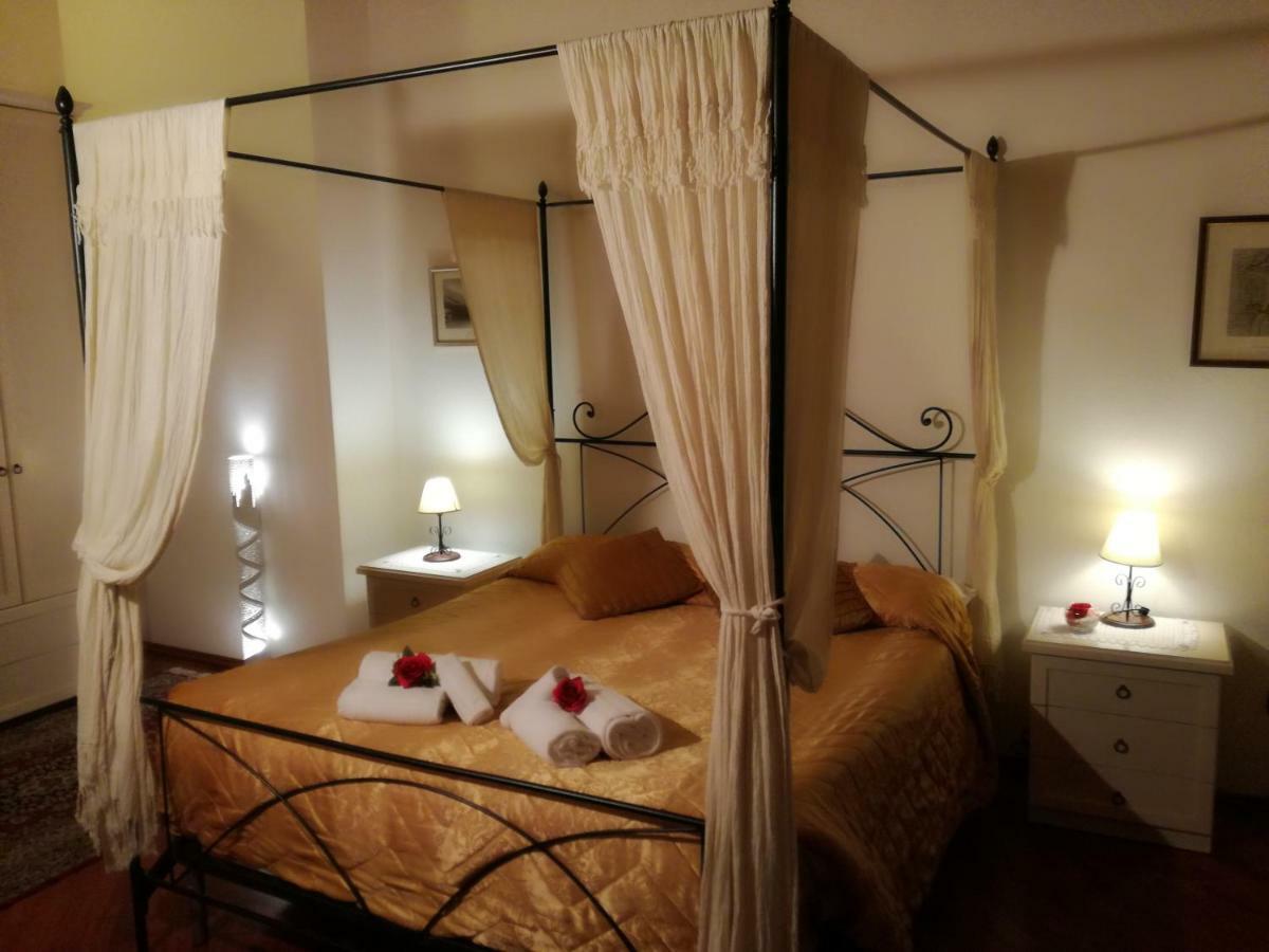 Bed and Breakfast Ai Tre Portoni Trient Exterior foto